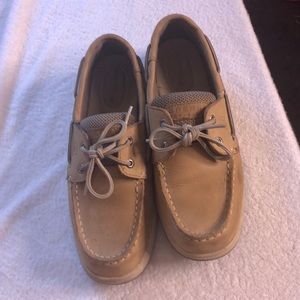 LIKE NEW SPERRYS